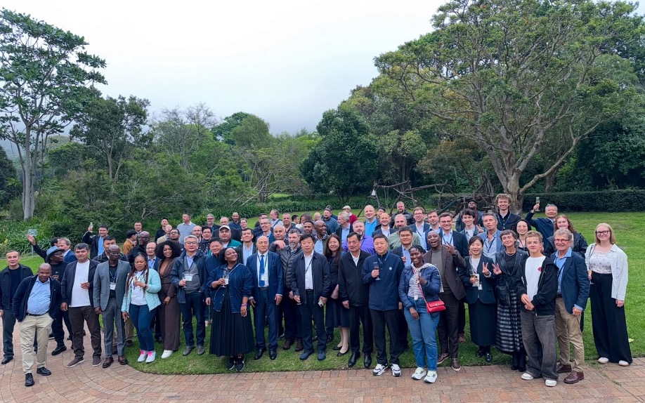 Uczestnicy kongresu w ogrodzie botanicznym Kirstenbosch